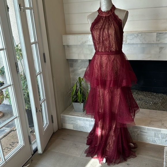Luxxel Wine Tiered Lacey Tule Maxi Halter Maxi Size Small - Picture 5 of 16
